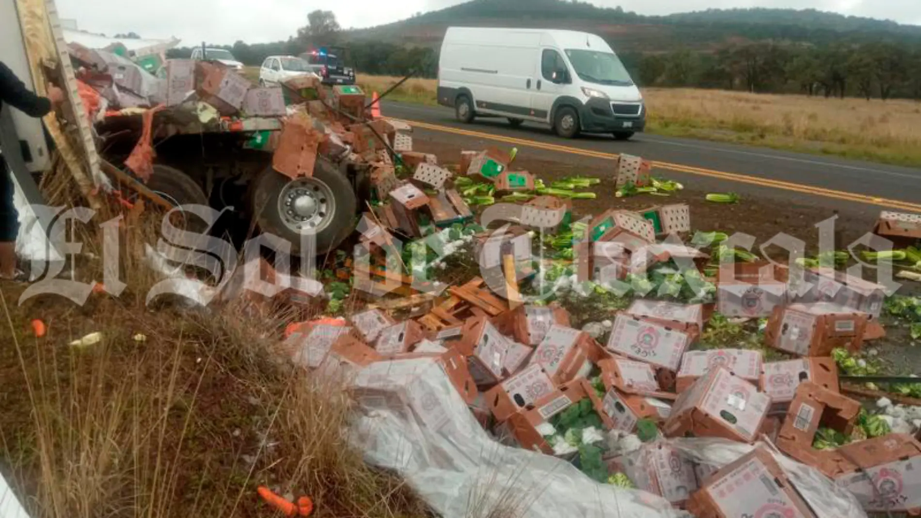 volcadura tráiler brócoli 1-1